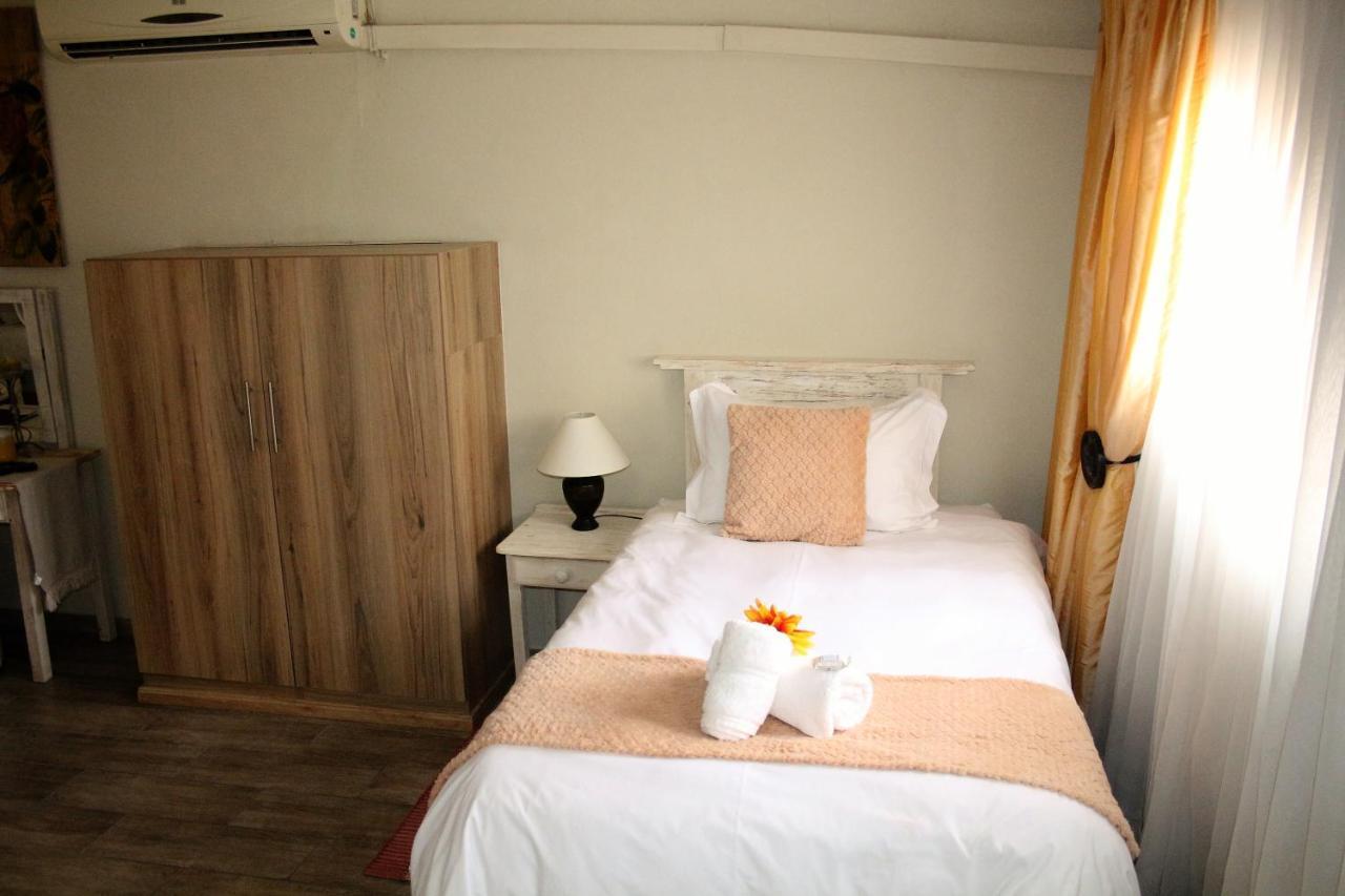 Belle Vue Guesthouse Hartbeespoort Eksteriør billede