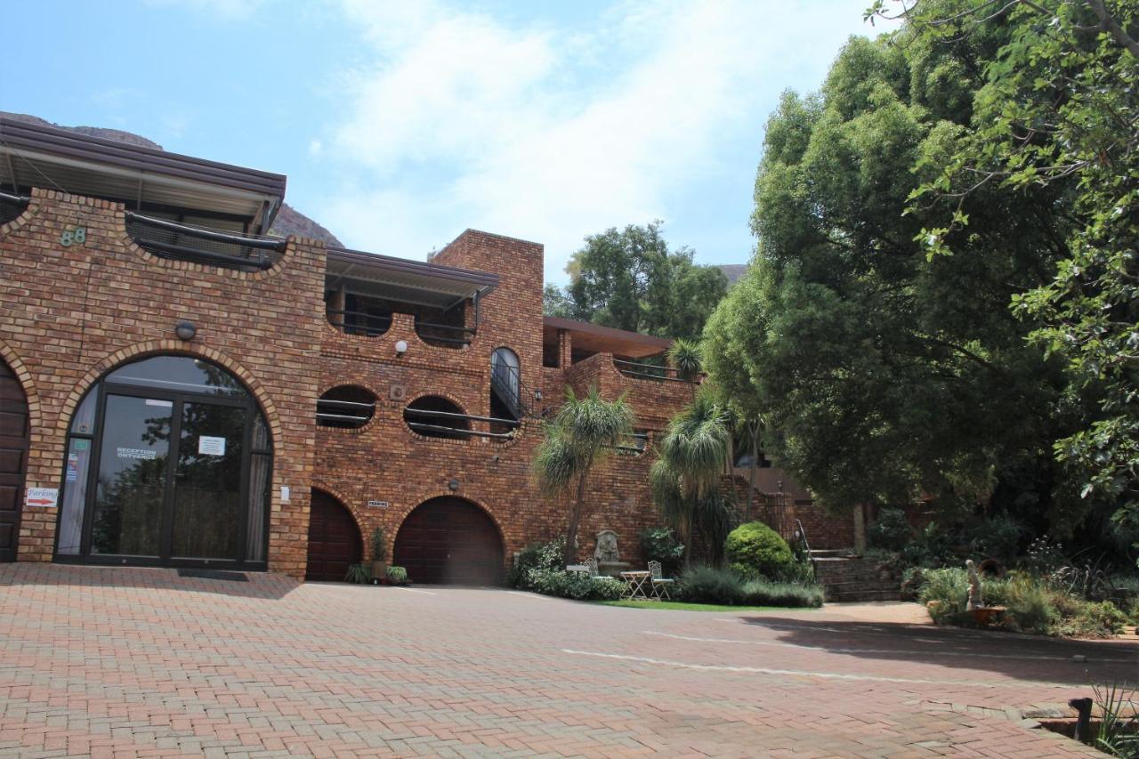 Belle Vue Guesthouse Hartbeespoort Eksteriør billede